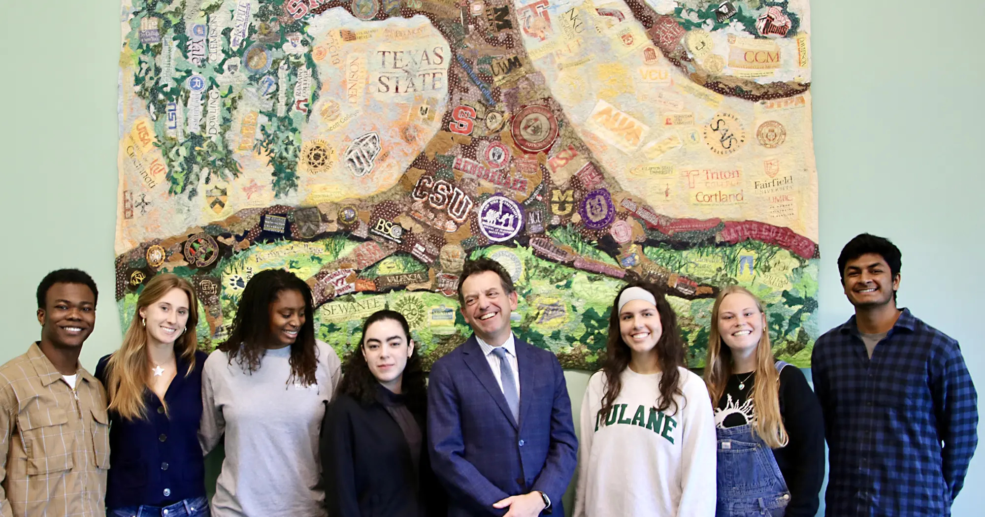  Dean Brian T. Edwards with students in his 2024 Advisory Board