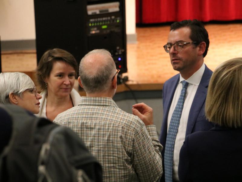 Dean Edwards speaks with SLA parents, alumni, and faculty