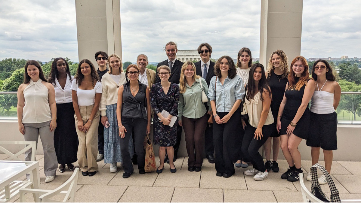 Tulane Students from Mandel Palagye program in D.C.