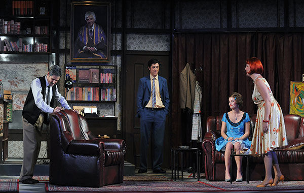  Stefan Banica (George), Constantin Dita (Nick), Diana Cavallioti (Honey), Emilia Popescu (Martha)