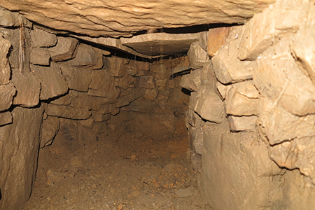 Reparín excavations, interior of the large drainage canal